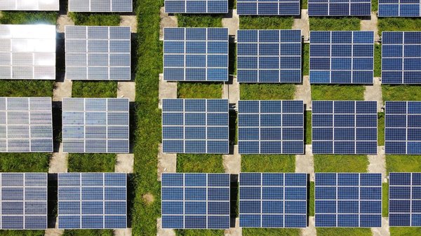 Comment s'impliquer dans la vie locale pour promouvoir les énergies vertes ?